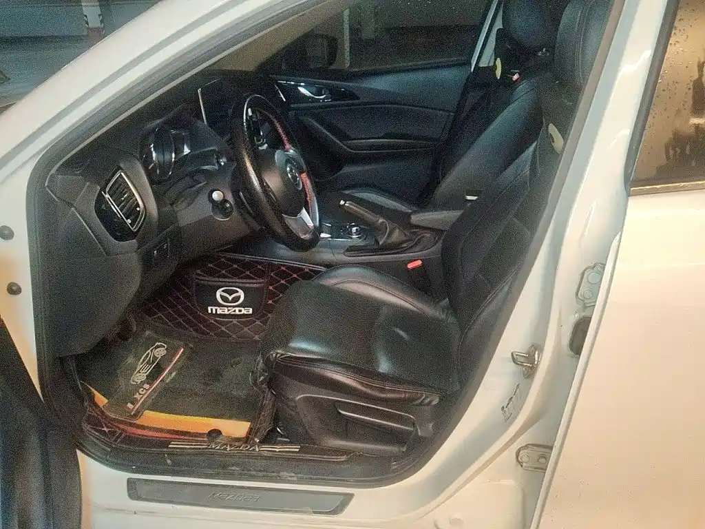 Mazda 3 Axela — миниатюра 8