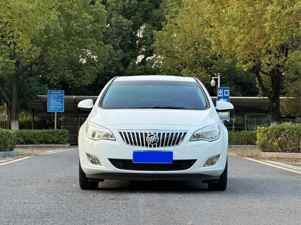 Buick Excelle — миниатюра 2