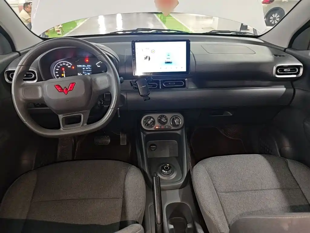 Wuling Hongguang EV — миниатюра 10