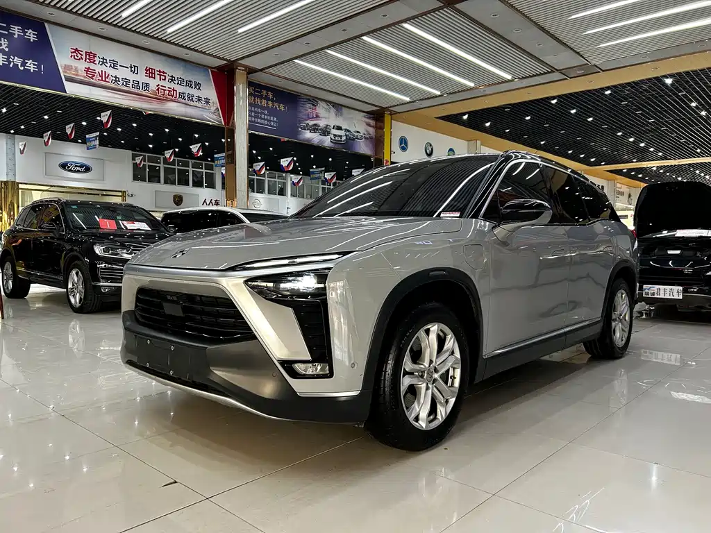 Nio ES8 2021