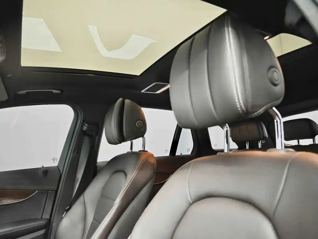 Mercedes-Benz GLC — миниатюра 7
