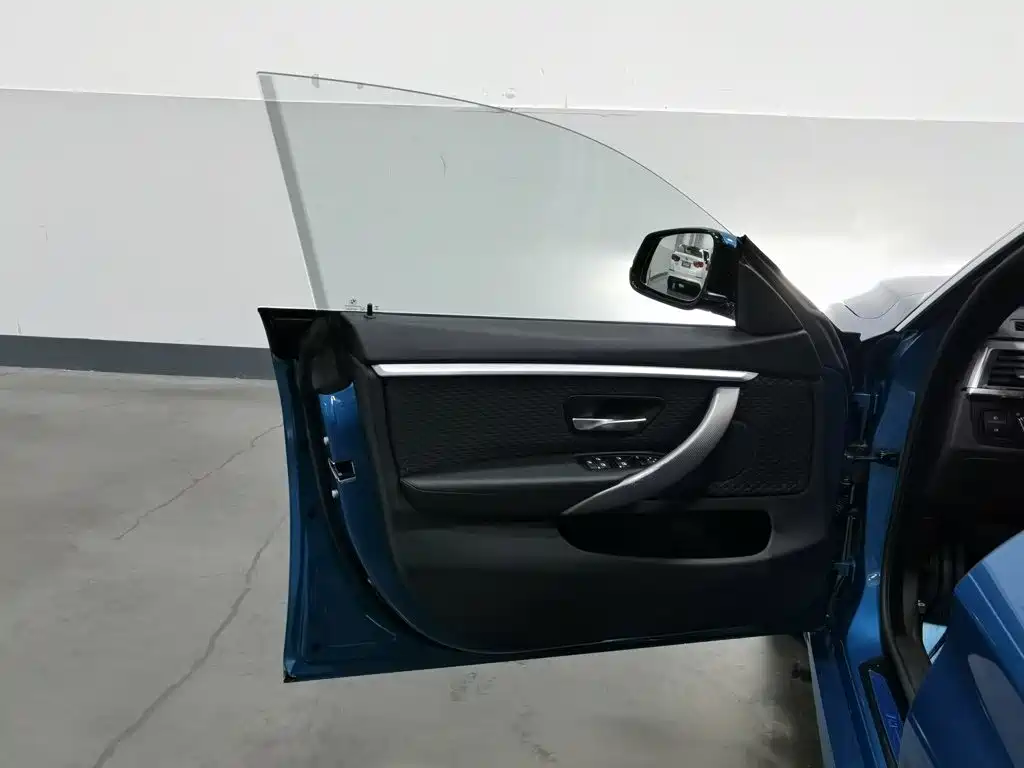 BMW 4 Series — миниатюра 8