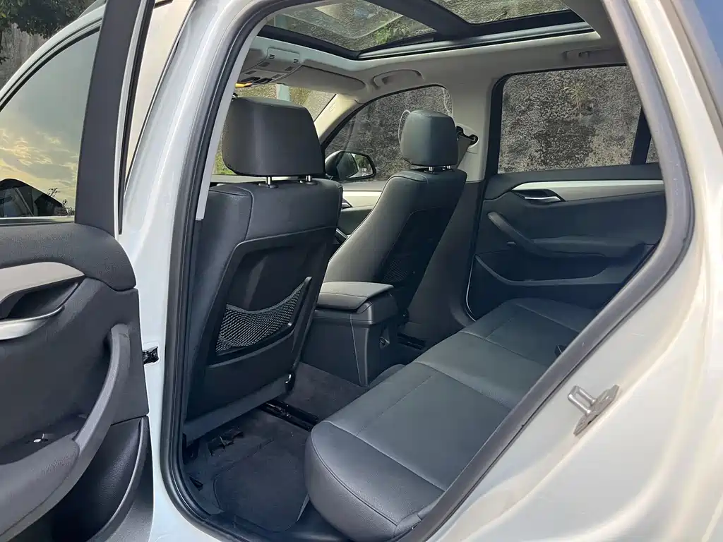 BMW X1 (Import) — миниатюра 5