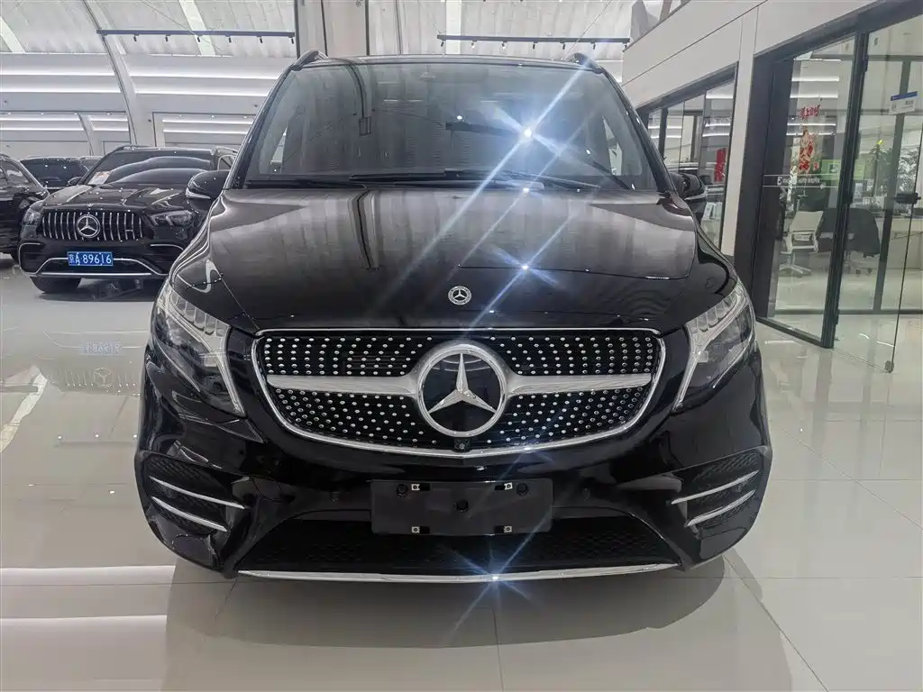 MERCEDES-BENZ V CLASS