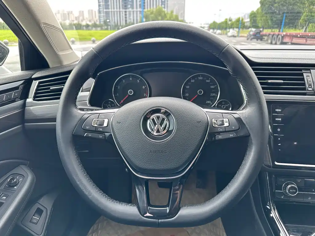 Volkswagen Phideon — фотографии объявления, Фото 15
