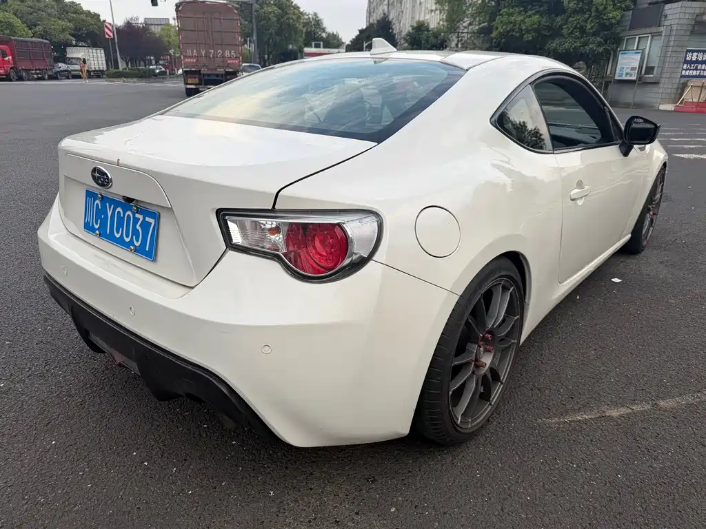 Subaru BRZ — миниатюра 7