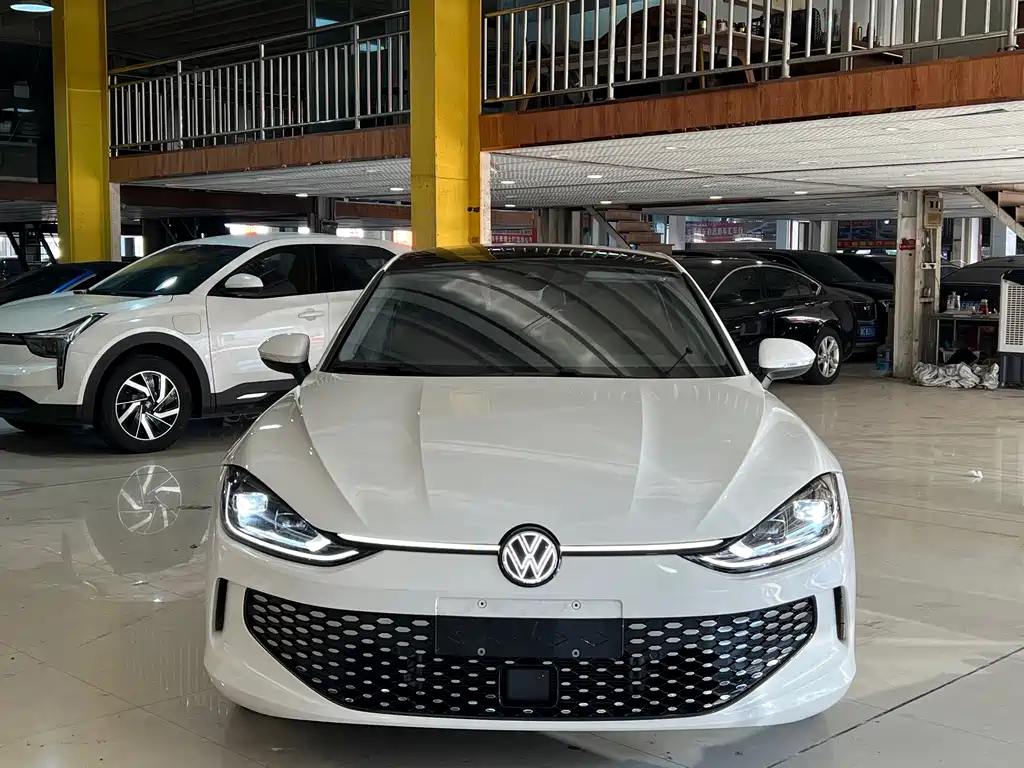 VOLKSWAGEN LINGDU