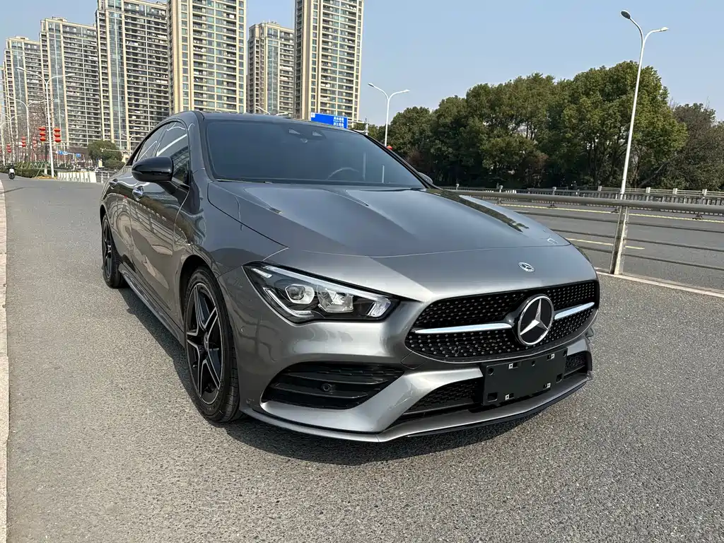 MERCEDES-BENZ CLA