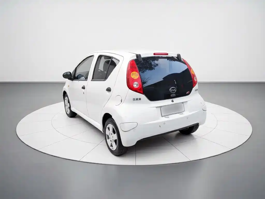 BYD F0 — миниатюра 25