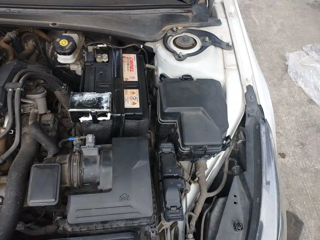 Hyundai Elantra — миниатюра 21