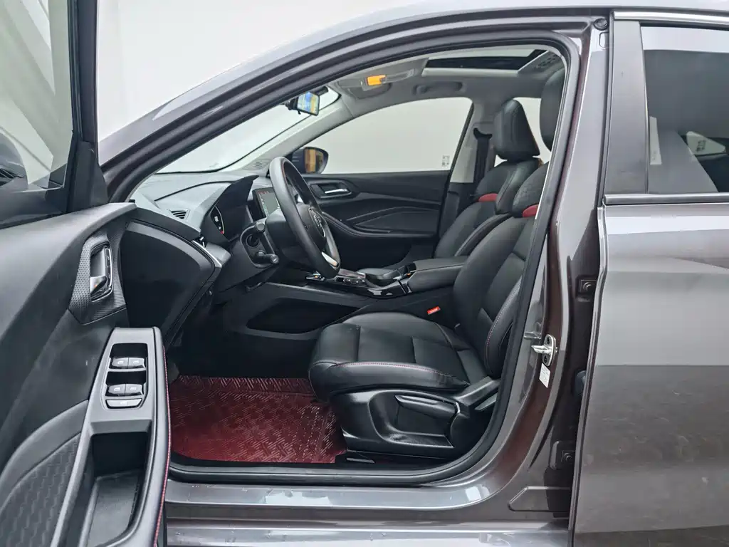 MG MG5 — миниатюра 14