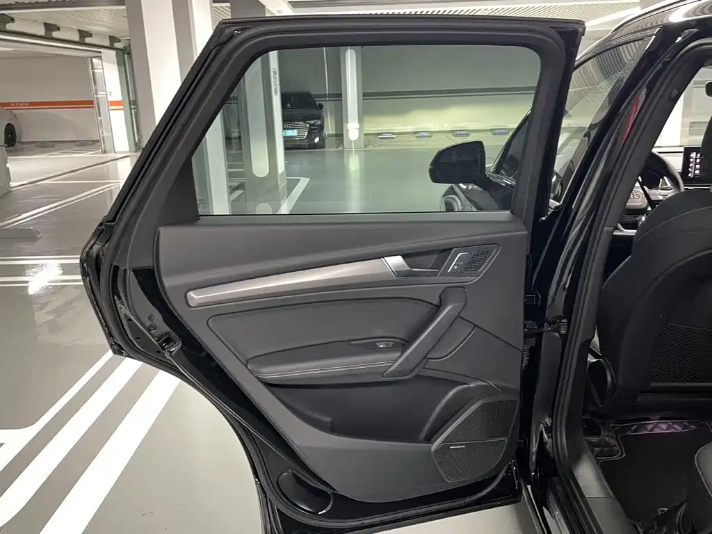 Audi Q5L — миниатюра 14