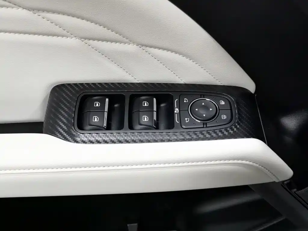 Haval Menglong New Energy — миниатюра 9