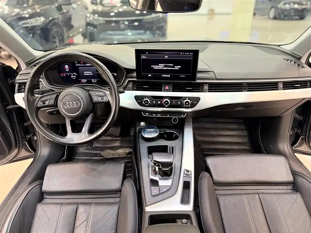 Audi A4L 2020 40 TFSI Fashion