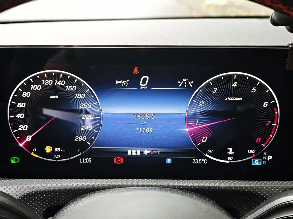 Mercedes-Benz A-Class A 2024 A 200 L Fashion