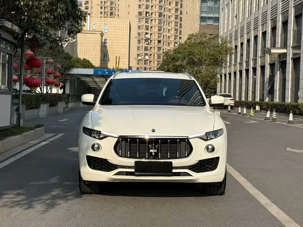 MASERATI LEVANTE