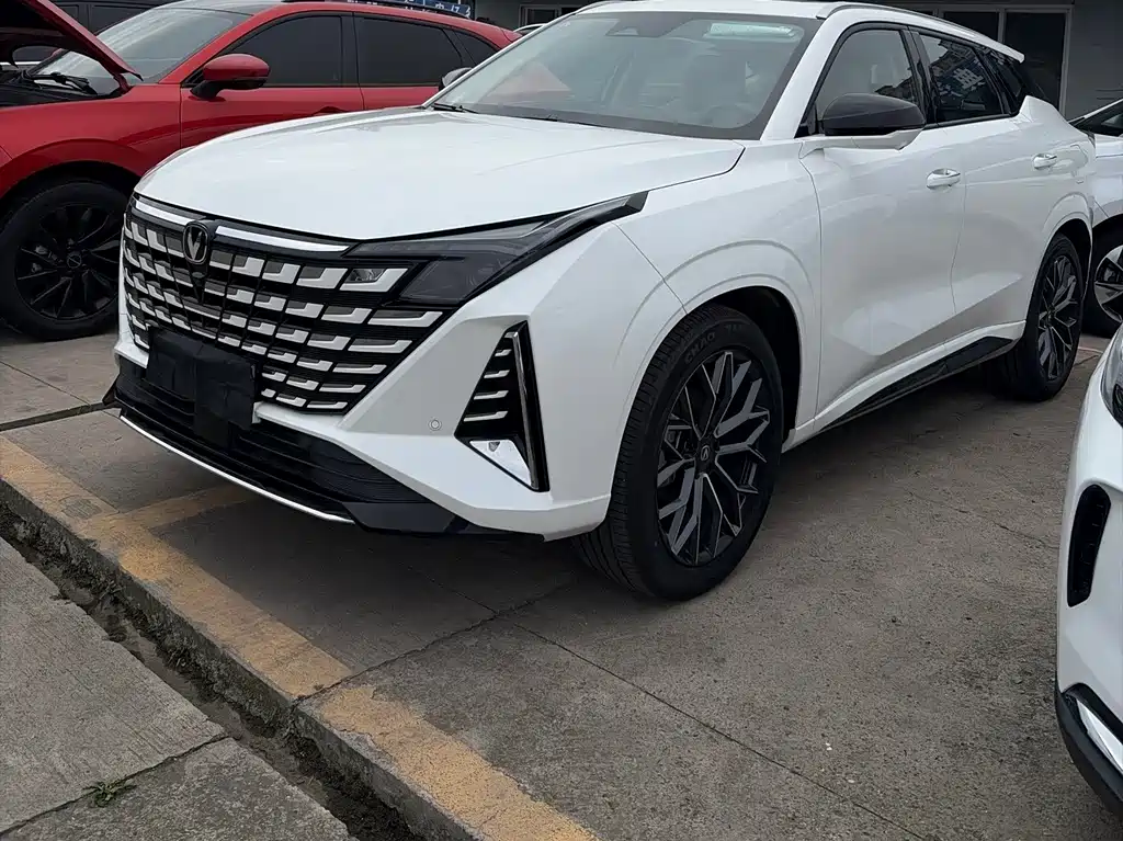 Changan UNI-Z 2024