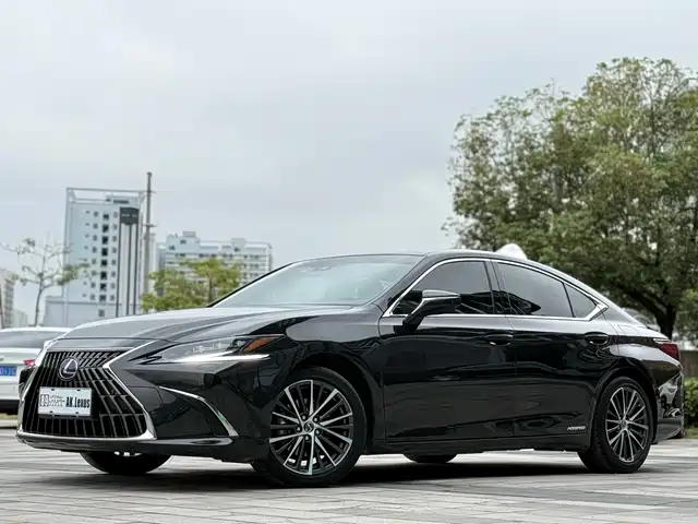 LEXUS ES 2022