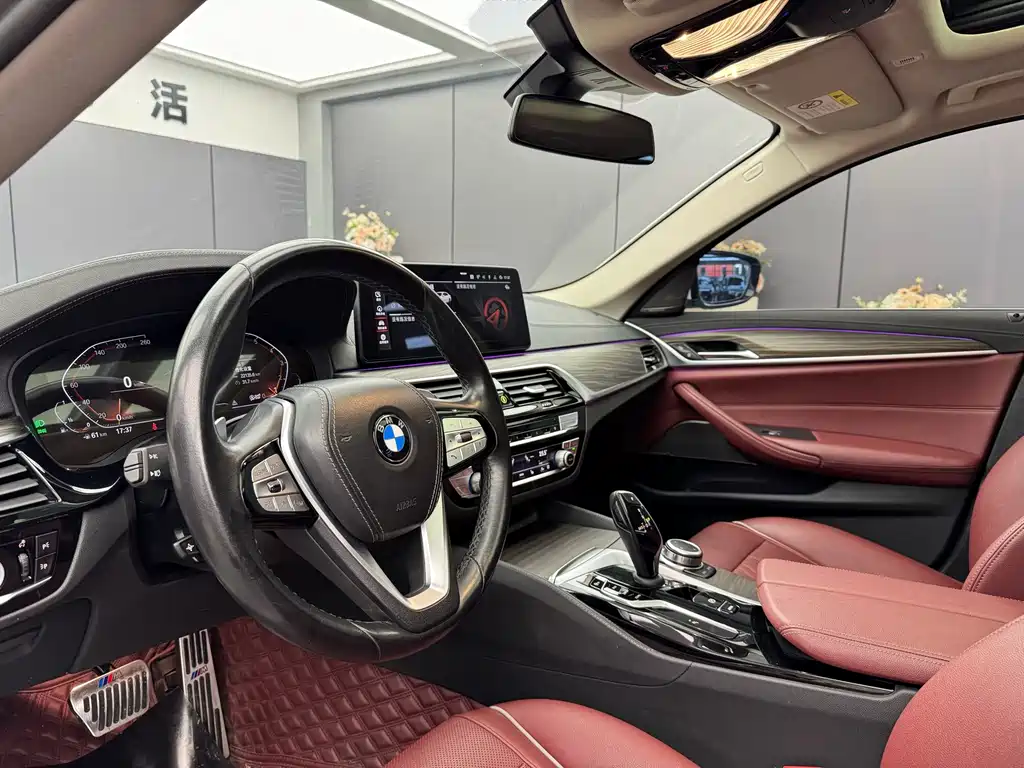 BMW 5 Series — миниатюра 4