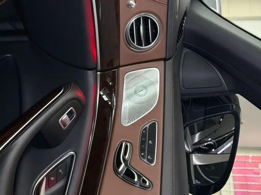 Mercedes-Benz Maybach S-Class S 400 4MATIC, фото 8