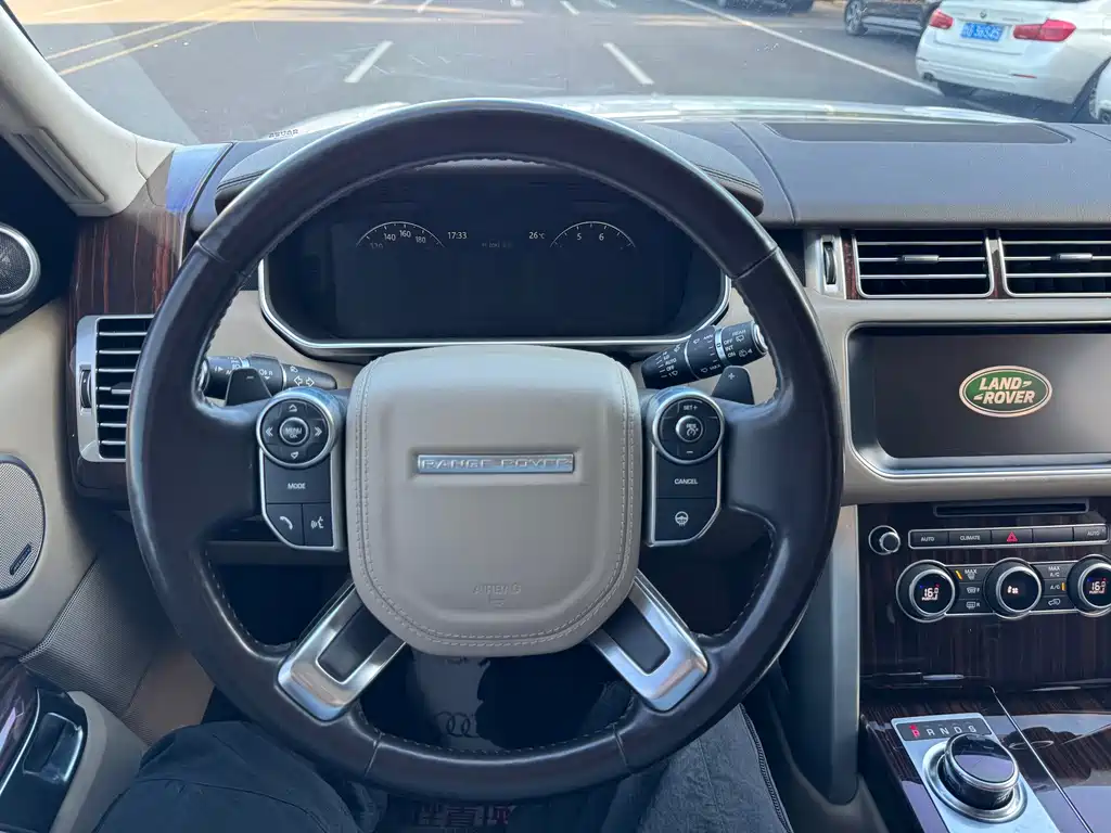 Land Rover Range Rover — миниатюра 14