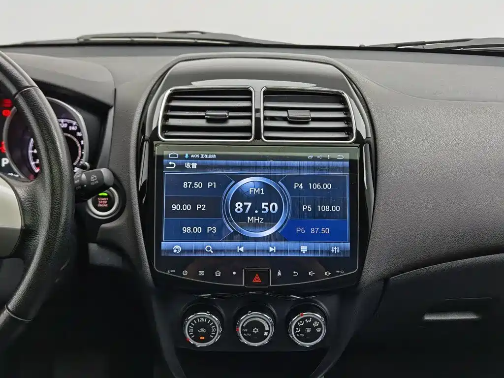 Mitsubishi ASX — миниатюра 12