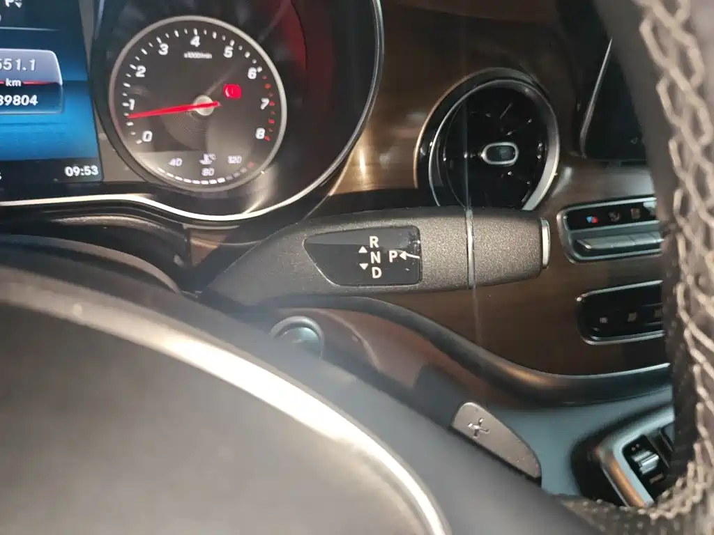 Mercedes-Benz V-Class V 2022 V 260 L Luxury