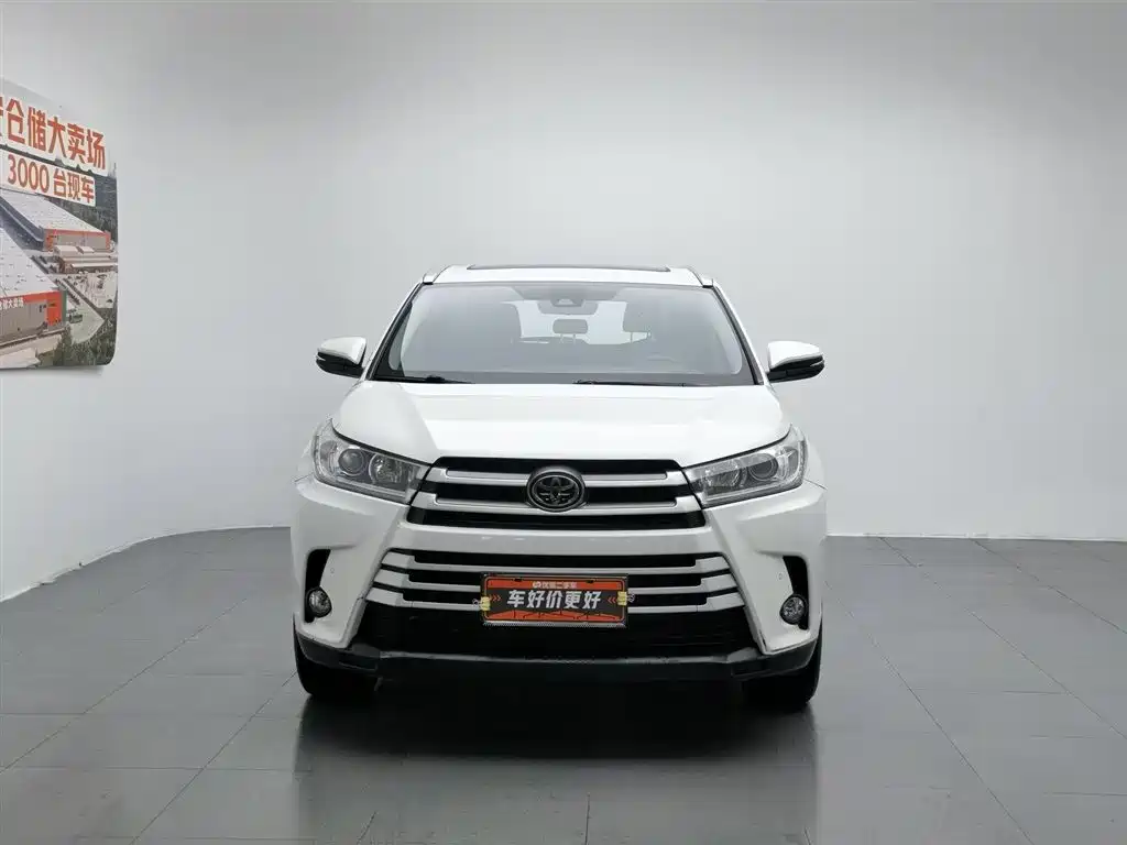 Toyota Highlander 2018 2.0T Luxury 7 мест V