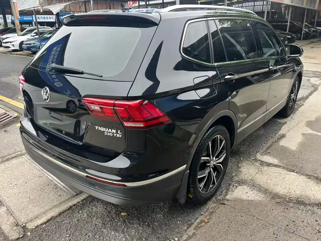 Volkswagen Tiguan L L 2020 330TSI AT Luxury VI