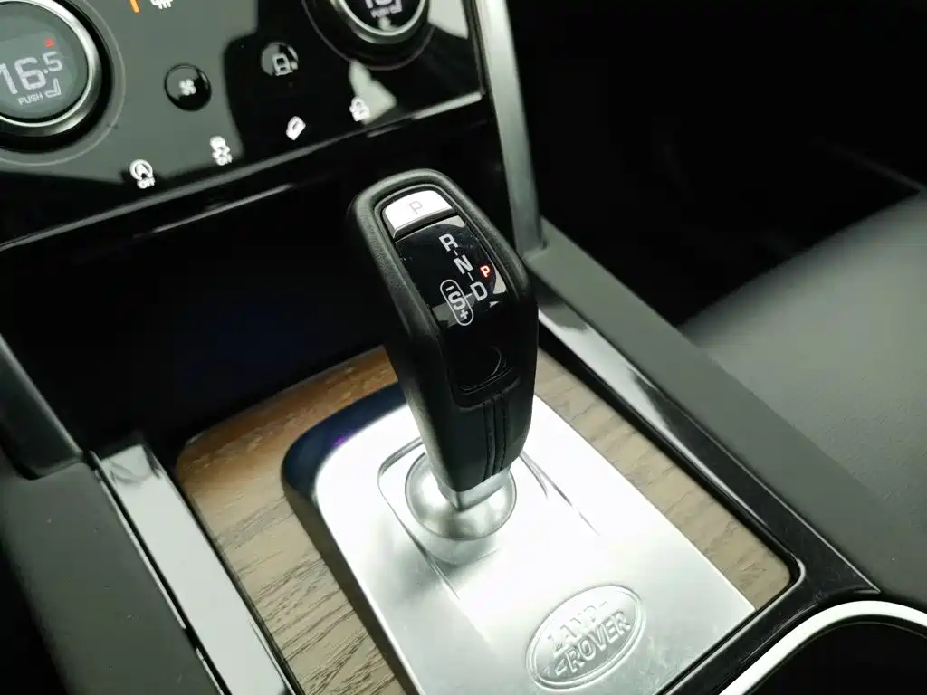 Land Rover Discovery Sport — миниатюра 13