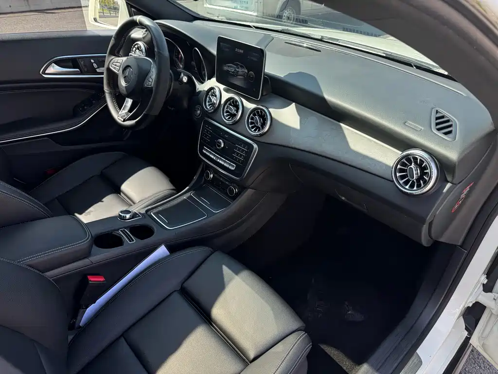 Mercedes-Benz CLA (Import) — миниатюра 9