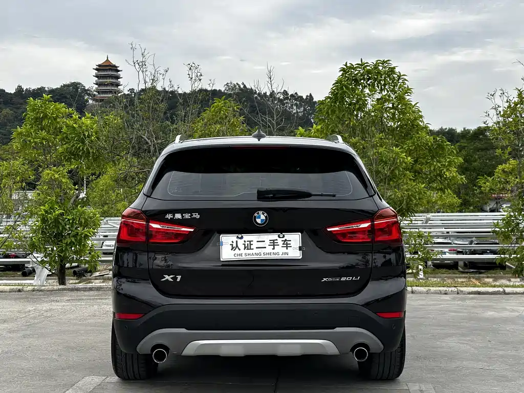 BMW X1