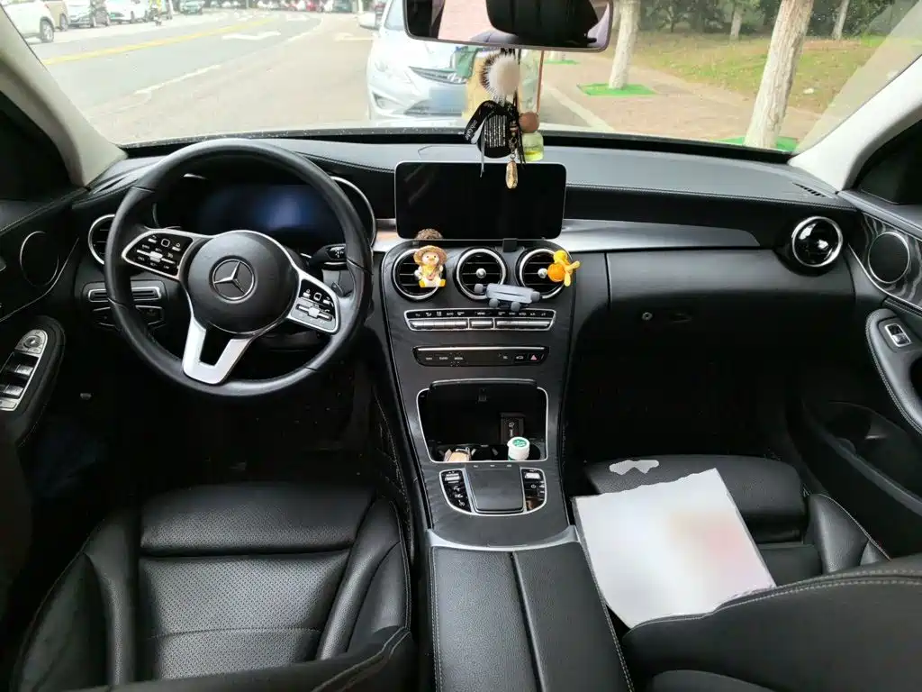 Mercedes-Benz C-Class — миниатюра 10
