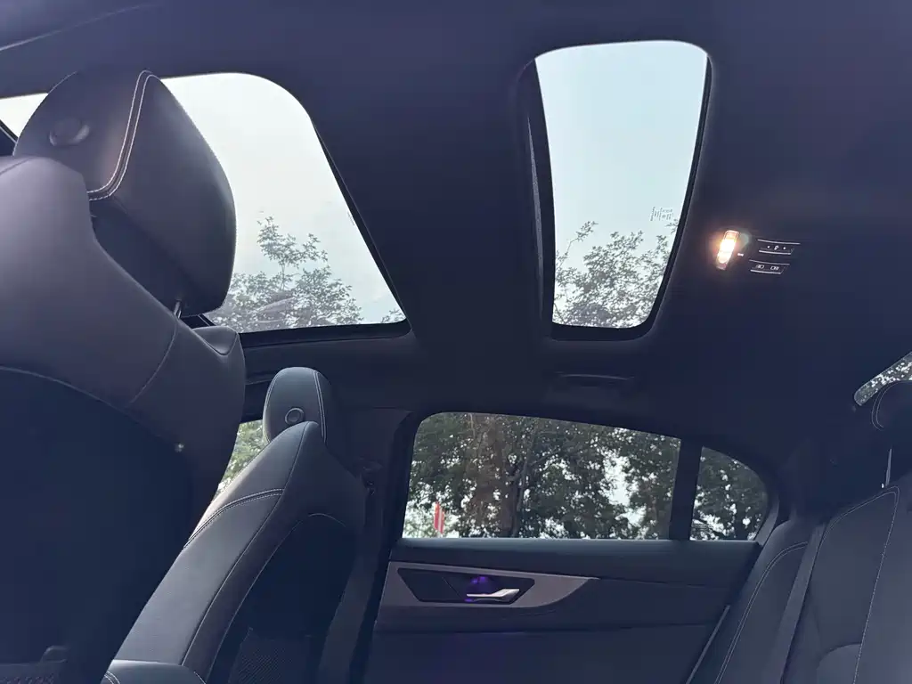 Jaguar XEL — миниатюра 9
