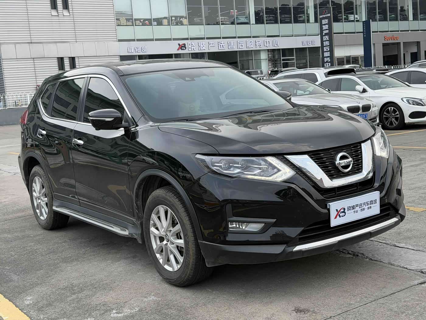 Nissan X-Trail 2.0 л 2024 г. Чёрный, пробег 22000 км