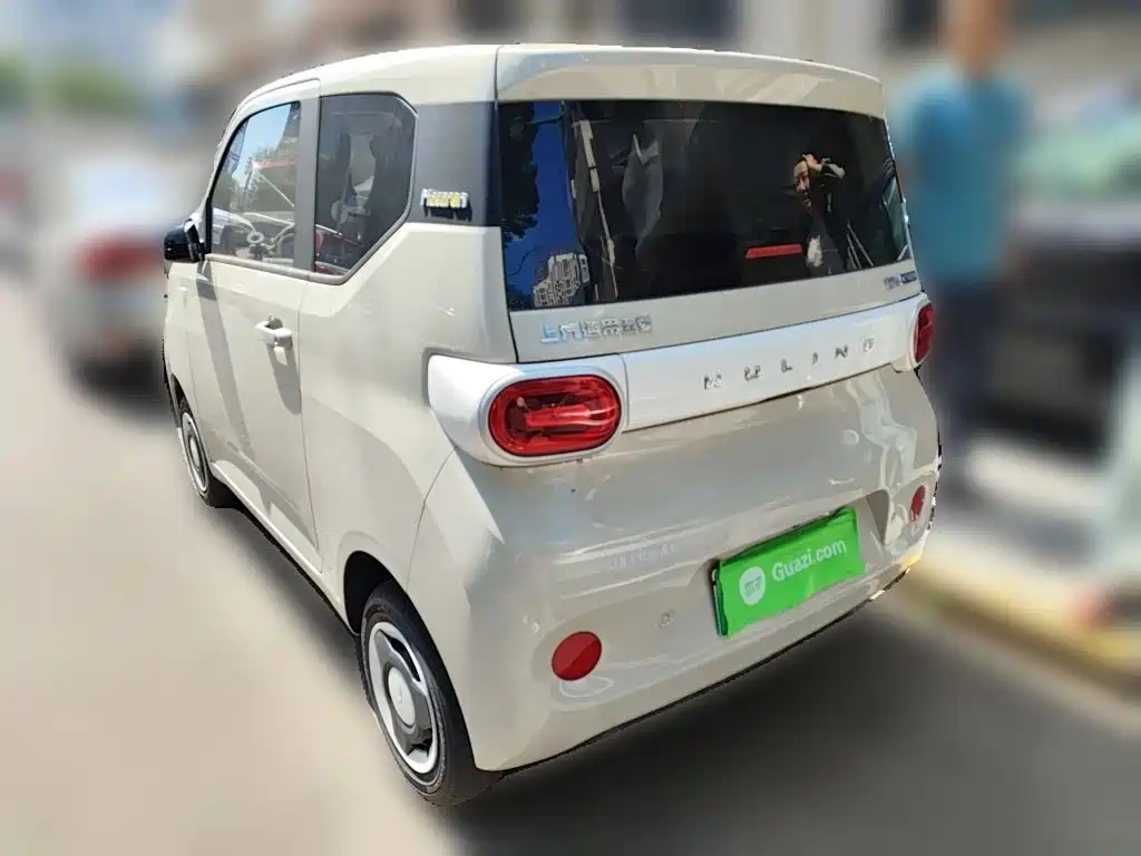 Wuling MINIEV — миниатюра 4