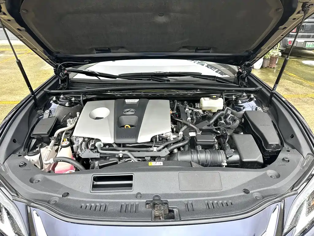 Lexus ES — миниатюра 3