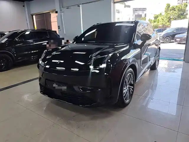 2024 Lynk & Co 08