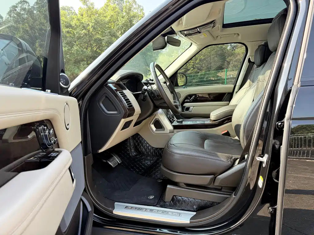 LAND ROVER RANGE ROVER