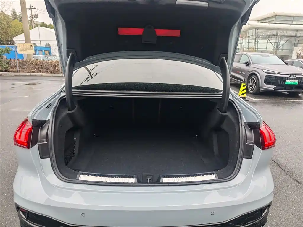 Audi A5L 2026 2.0T Sport Plus