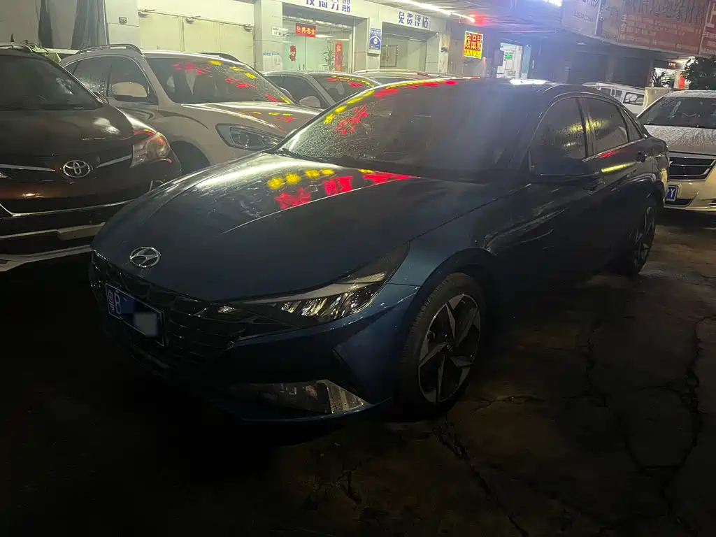 Hyundai Elantra 2021