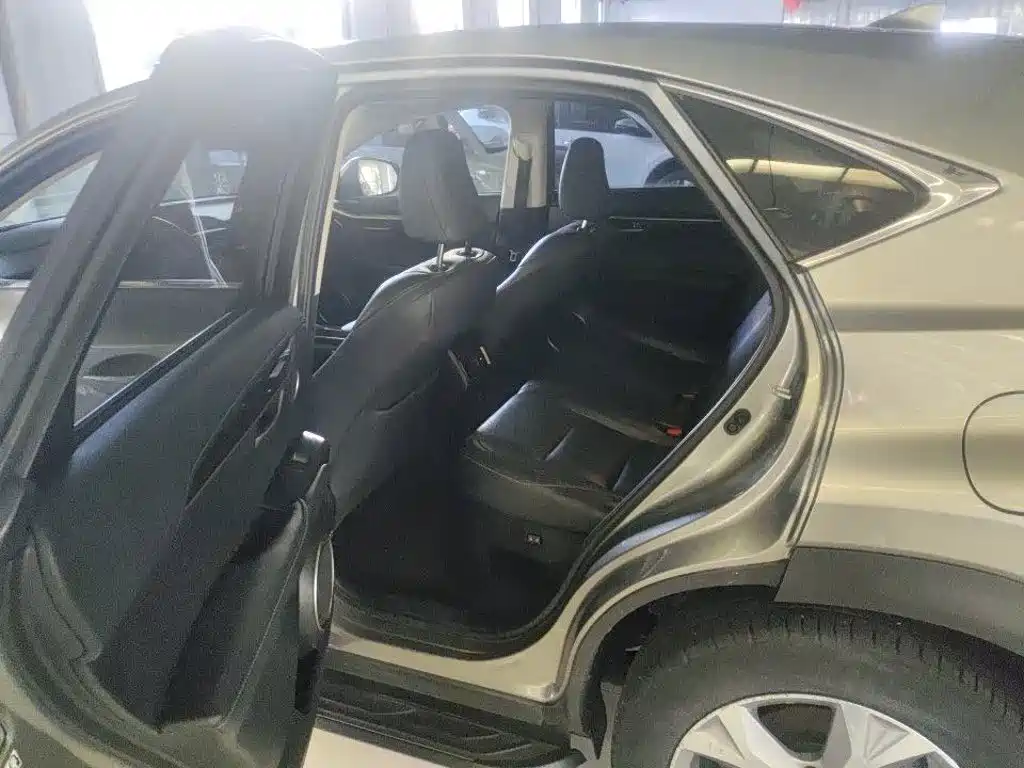 Lexus NX — миниатюра 5