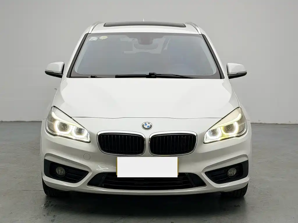BMW 2 Series Active Tourer — миниатюра 2