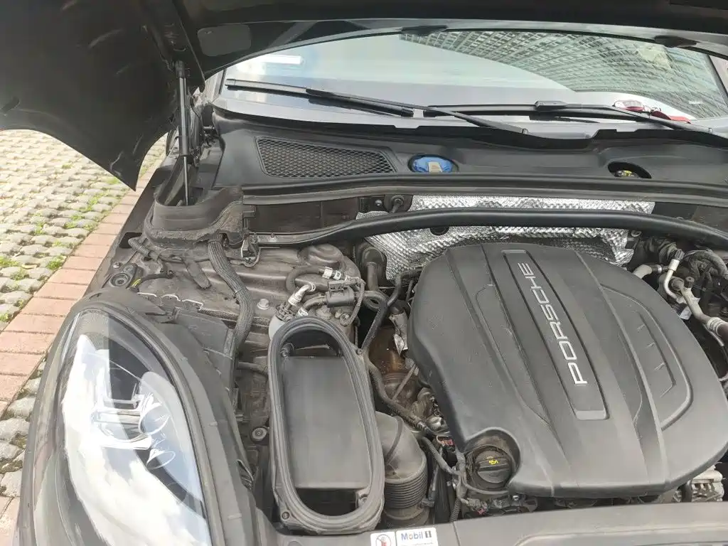 Porsche Macan — миниатюра 20