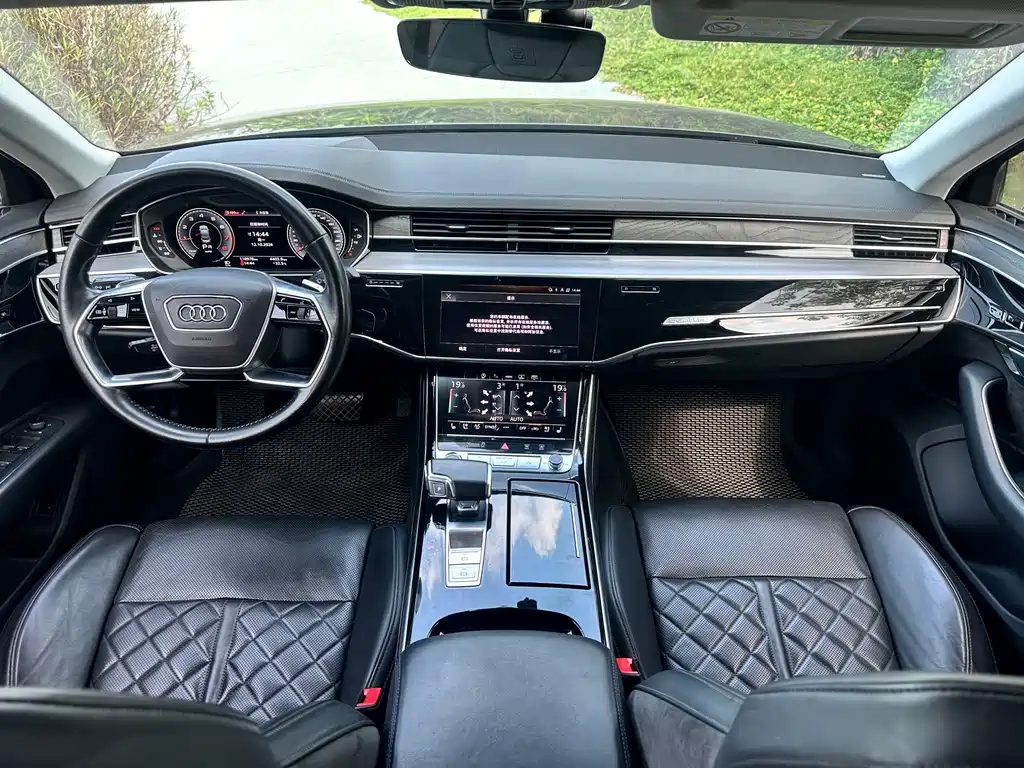 Audi A8 — миниатюра 8