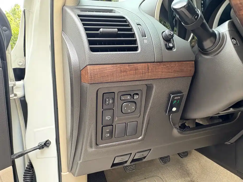 Toyota Land Cruiser Prado 2013 2.7L MT