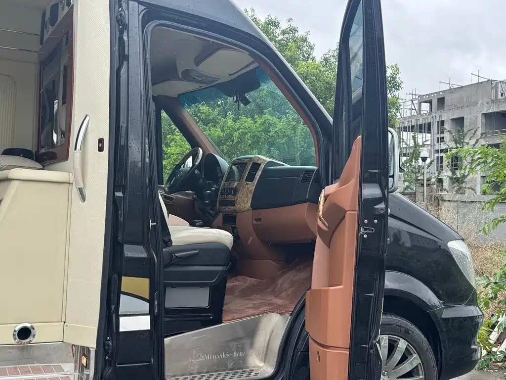 Mercedes-Benz Sprinter 2016 3.5L AT