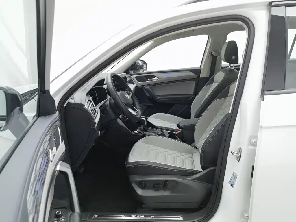 Volkswagen Tayron 2023 330TSI R-Line