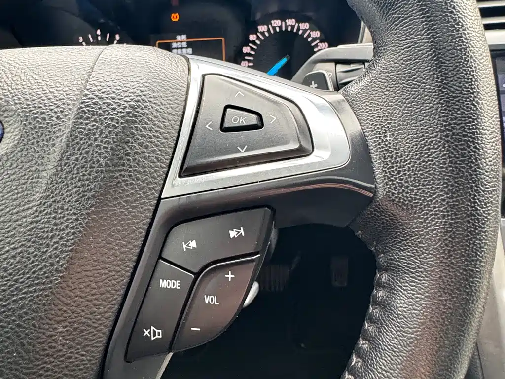 Ford Mondeo — миниатюра 24