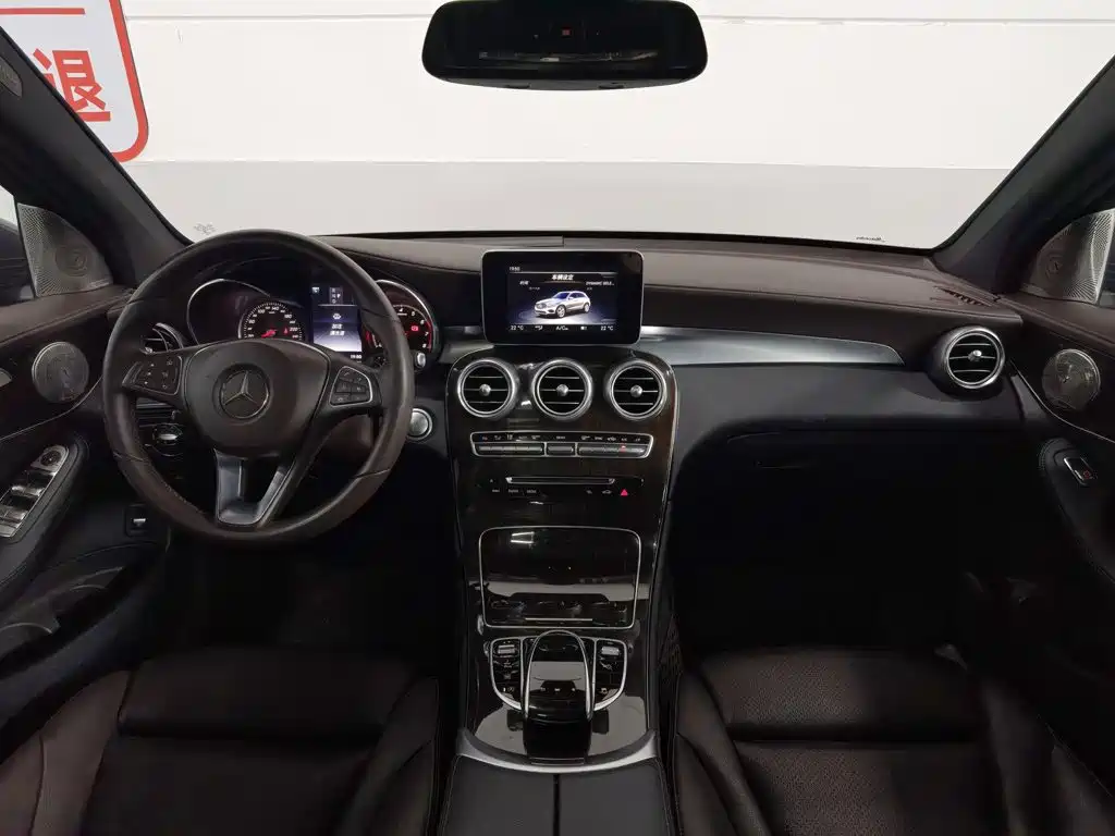 Mercedes-Benz GLC 2017 GLC 260 4MATIC